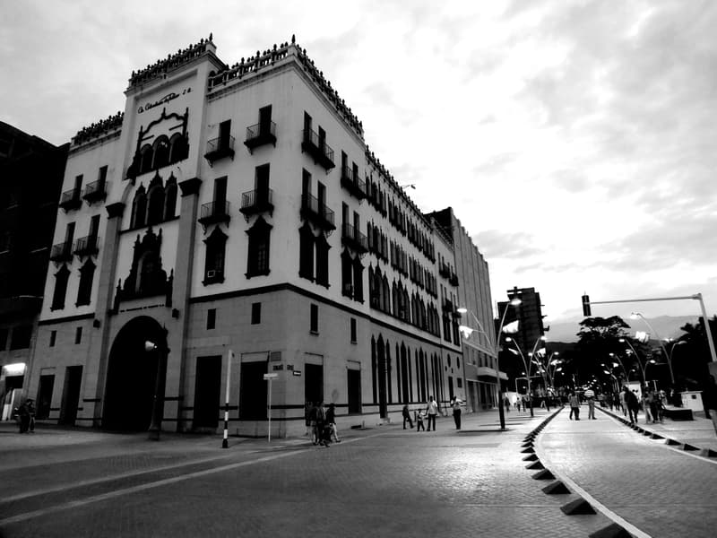 La curva del centro, Fotografía de Chalo Rojas