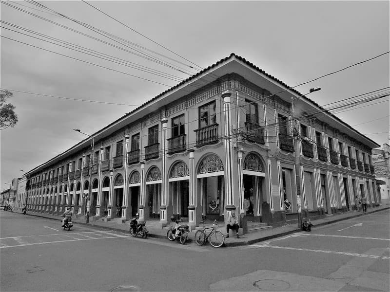 La esquina de los arcos, Fotografía de Chalo Rojas