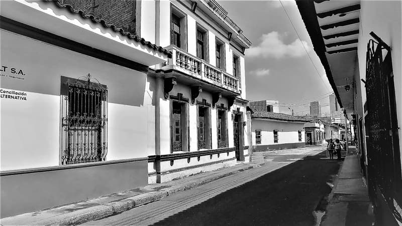 Ventanas al mediodía, Fotografía de Chalo Rojas
