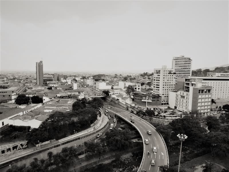 Cali y sus caminos, Fotografía de Chalo Rojas